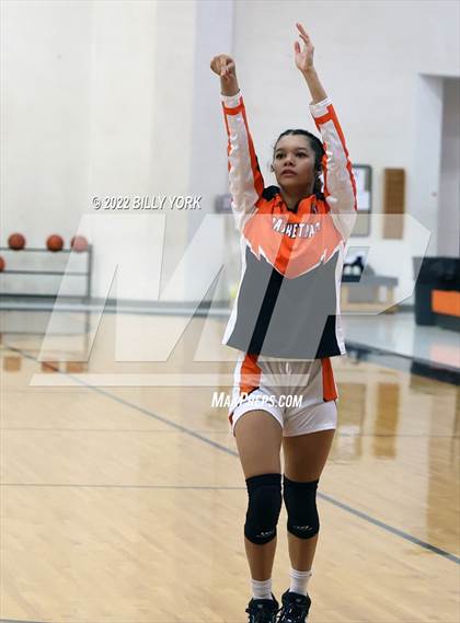 Thumbnail 3 in Grand Saline vs White Oak photogallery.