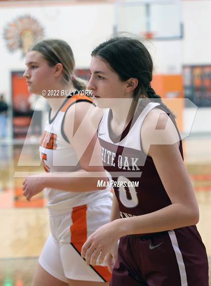 Thumbnail 3 in Grand Saline vs White Oak photogallery.