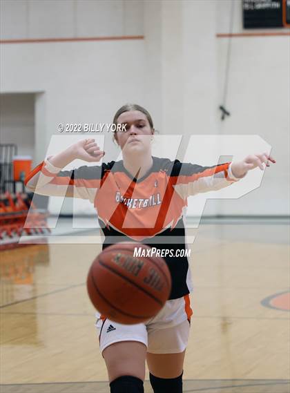 Thumbnail 3 in Grand Saline vs White Oak photogallery.