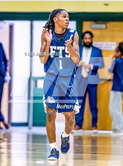 Thumbnail 2 in JV: Terry Sanford @ Pinecrest photogallery.