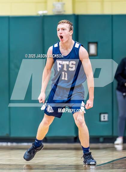 Thumbnail 1 in JV: Terry Sanford @ Pinecrest photogallery.