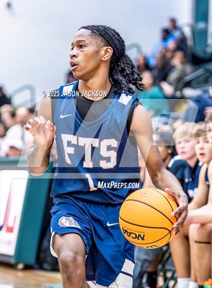 Thumbnail 2 in JV: Terry Sanford @ Pinecrest photogallery.