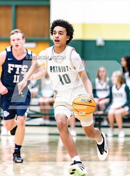 Thumbnail 2 in JV: Terry Sanford @ Pinecrest photogallery.