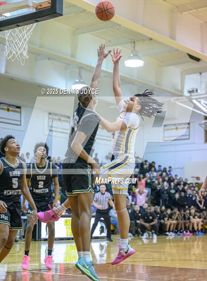 Thumbnail 1 in Rush-Henrietta @ Greece Athena photogallery.