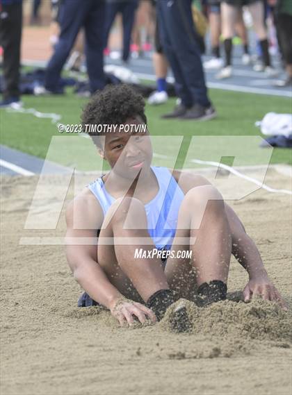Thumbnail 3 in Roosevelt Invitational photogallery.