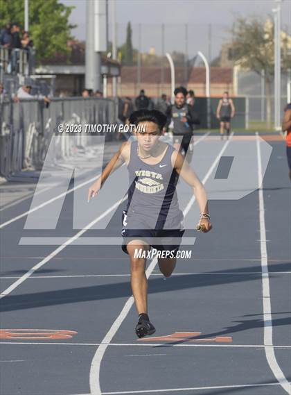 Thumbnail 3 in Roosevelt Invitational photogallery.