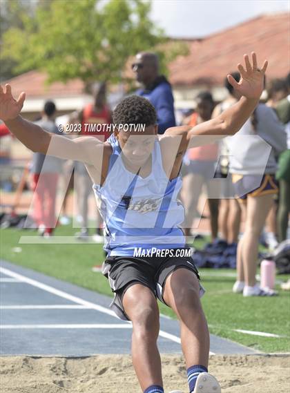 Thumbnail 1 in Roosevelt Invitational photogallery.