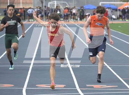Thumbnail 1 in Roosevelt Invitational photogallery.