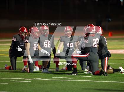 Thumbnail 3 in Parkway West @ Chaminade (MSHSAA Class 5 Final) photogallery.