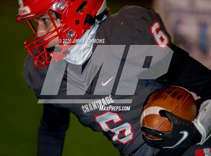 Thumbnail 2 in Parkway West @ Chaminade (MSHSAA Class 5 Final) photogallery.