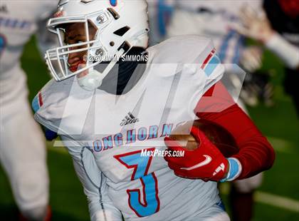 Thumbnail 2 in Parkway West @ Chaminade (MSHSAA Class 5 Final) photogallery.
