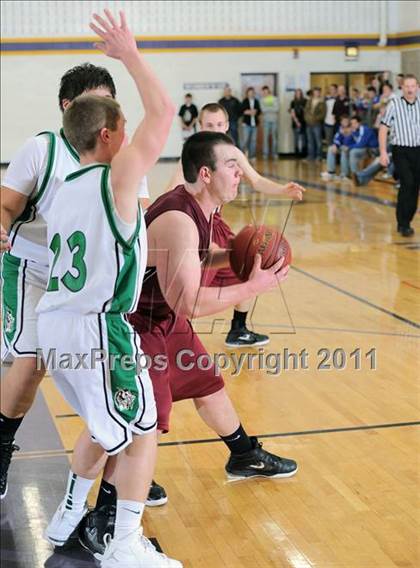 Thumbnail 3 in Siren vs Spring Valley (Clayton Holiday Tournament) photogallery.
