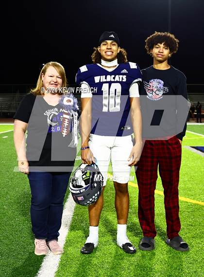 Thumbnail 2 in Willow Canyon (Senior Night) photogallery.