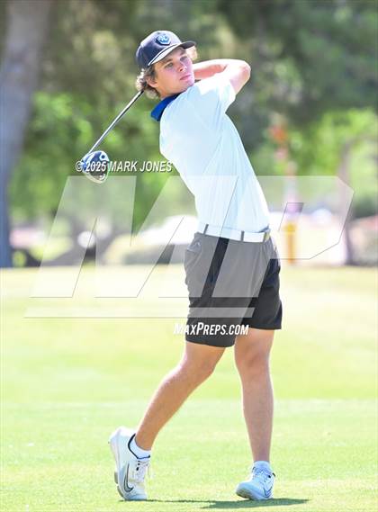 Thumbnail 3 in AIA Division III Championship photogallery.