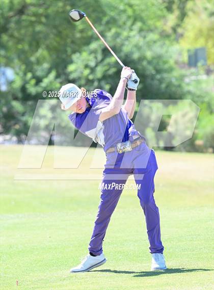 Thumbnail 1 in AIA Division III Championship photogallery.