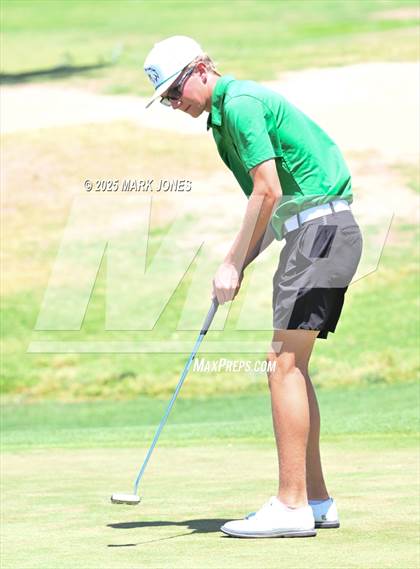 Thumbnail 1 in AIA Division III Championship photogallery.