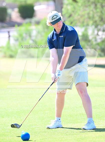 Thumbnail 1 in AIA Division III Championship photogallery.