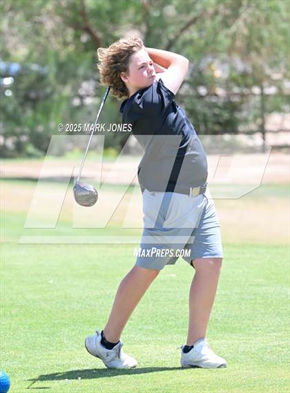 Thumbnail 3 in AIA Division III Championship photogallery.