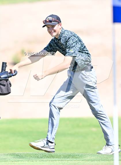 Thumbnail 2 in AIA Division III Championship photogallery.