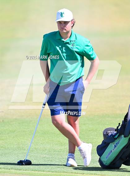 Thumbnail 2 in AIA Division III Championship photogallery.