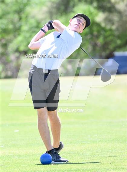 Thumbnail 1 in AIA Division III Championship photogallery.