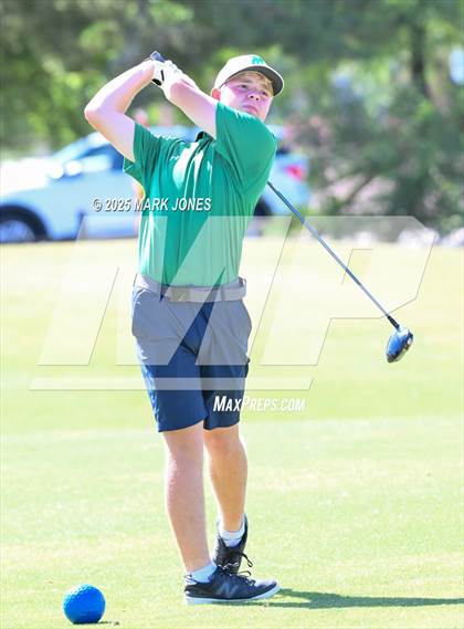 Thumbnail 1 in AIA Division III Championship photogallery.