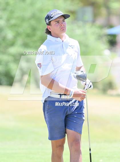Thumbnail 3 in AIA Division III Championship photogallery.