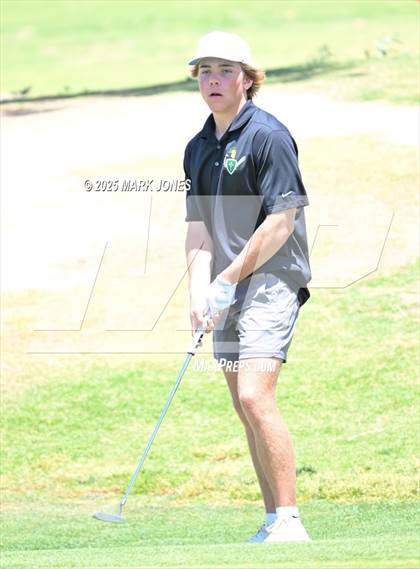 Thumbnail 3 in AIA Division III Championship photogallery.