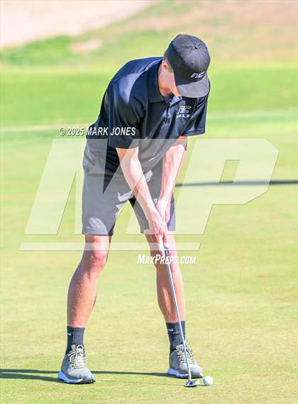 Thumbnail 3 in AIA Division III Championship photogallery.