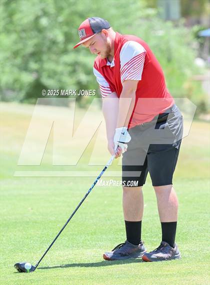 Thumbnail 2 in AIA Division III Championship photogallery.