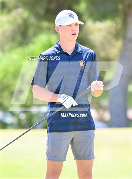Thumbnail 3 in AIA Division III Championship photogallery.