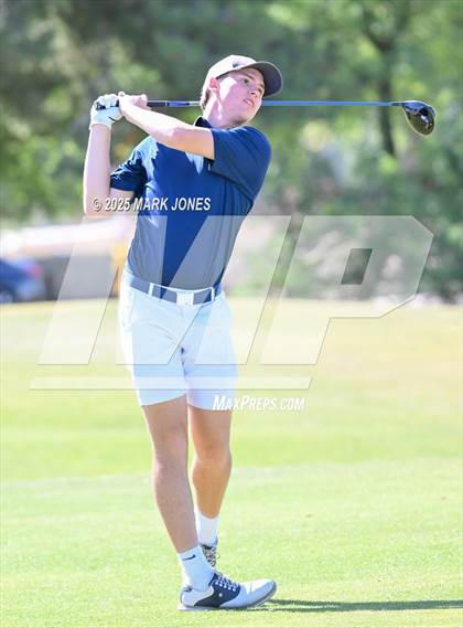 Thumbnail 1 in AIA Division III Championship photogallery.