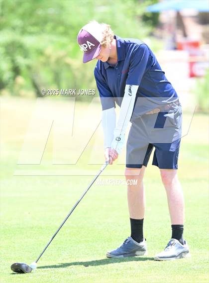 Thumbnail 2 in AIA Division III Championship photogallery.