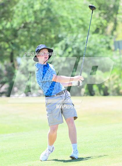 Thumbnail 3 in AIA Division III Championship photogallery.