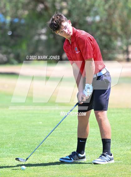 Thumbnail 2 in AIA Division III Championship photogallery.
