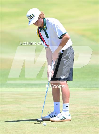 Thumbnail 3 in AIA Division III Championship photogallery.