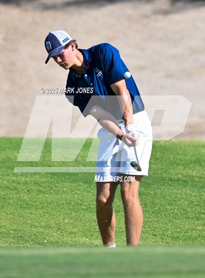 Thumbnail 3 in AIA Division III Championship photogallery.