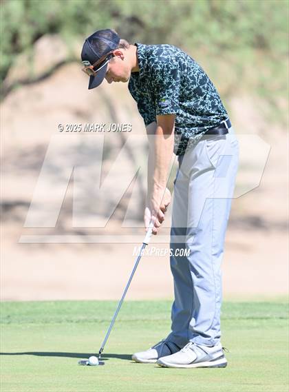 Thumbnail 1 in AIA Division III Championship photogallery.