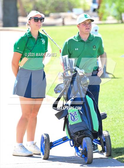 Thumbnail 1 in AIA Division III Championship photogallery.