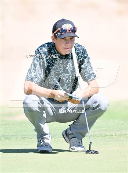 Thumbnail 3 in AIA Division III Championship photogallery.