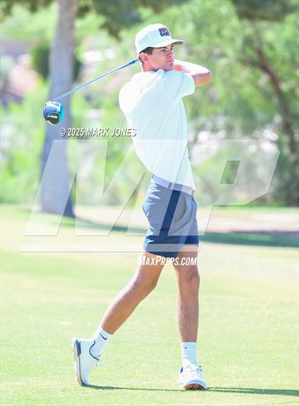 Thumbnail 2 in AIA Division III Championship photogallery.
