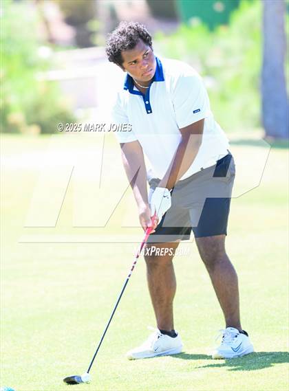 Thumbnail 1 in AIA Division III Championship photogallery.