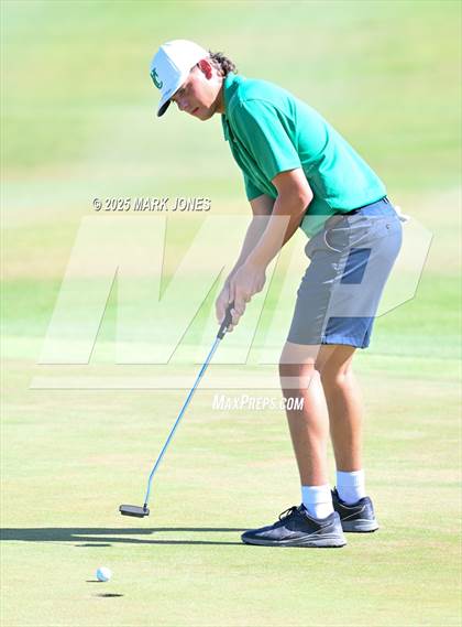 Thumbnail 2 in AIA Division III Championship photogallery.