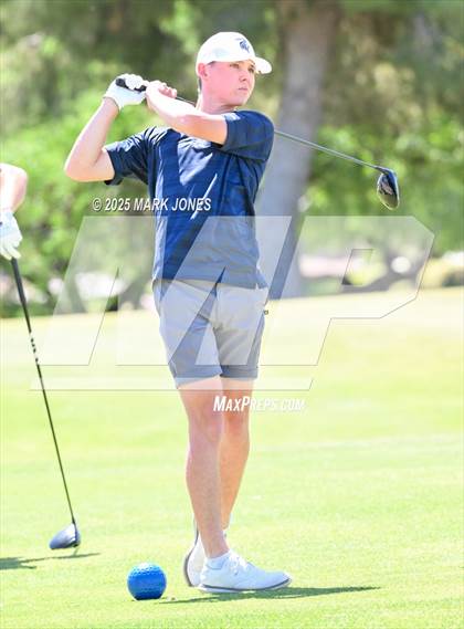 Thumbnail 2 in AIA Division III Championship photogallery.