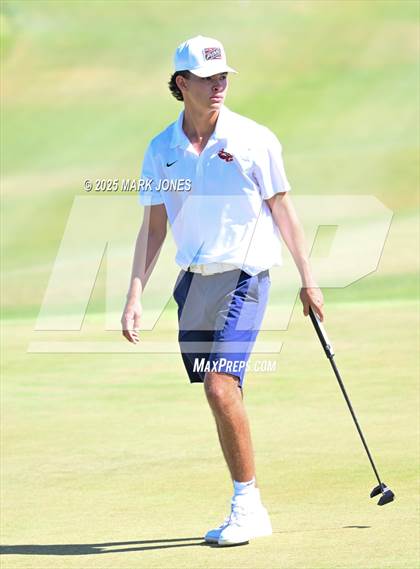 Thumbnail 2 in AIA Division III Championship photogallery.