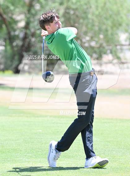 Thumbnail 2 in AIA Division III Championship photogallery.