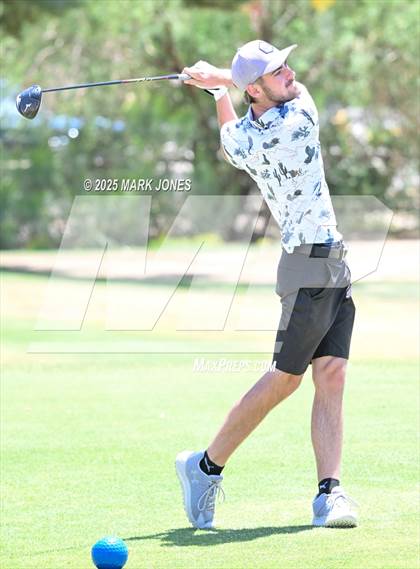 Thumbnail 2 in AIA Division III Championship photogallery.