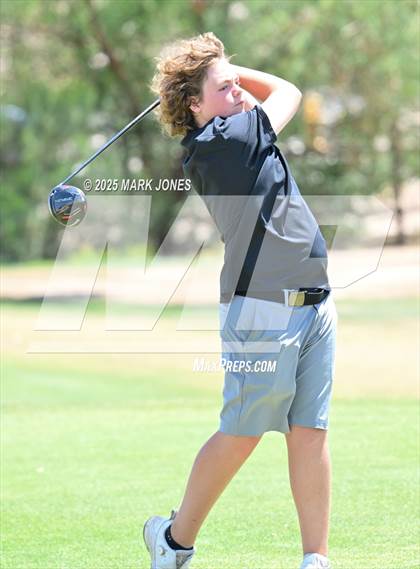 Thumbnail 3 in AIA Division III Championship photogallery.