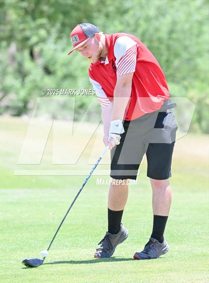 Thumbnail 3 in AIA Division III Championship photogallery.
