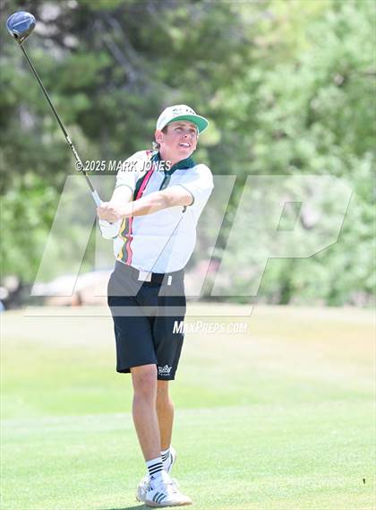 Thumbnail 1 in AIA Division III Championship photogallery.